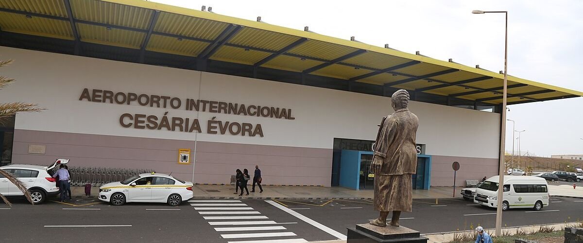 TUI fly VXE Terminal – Cesária Évora Airport