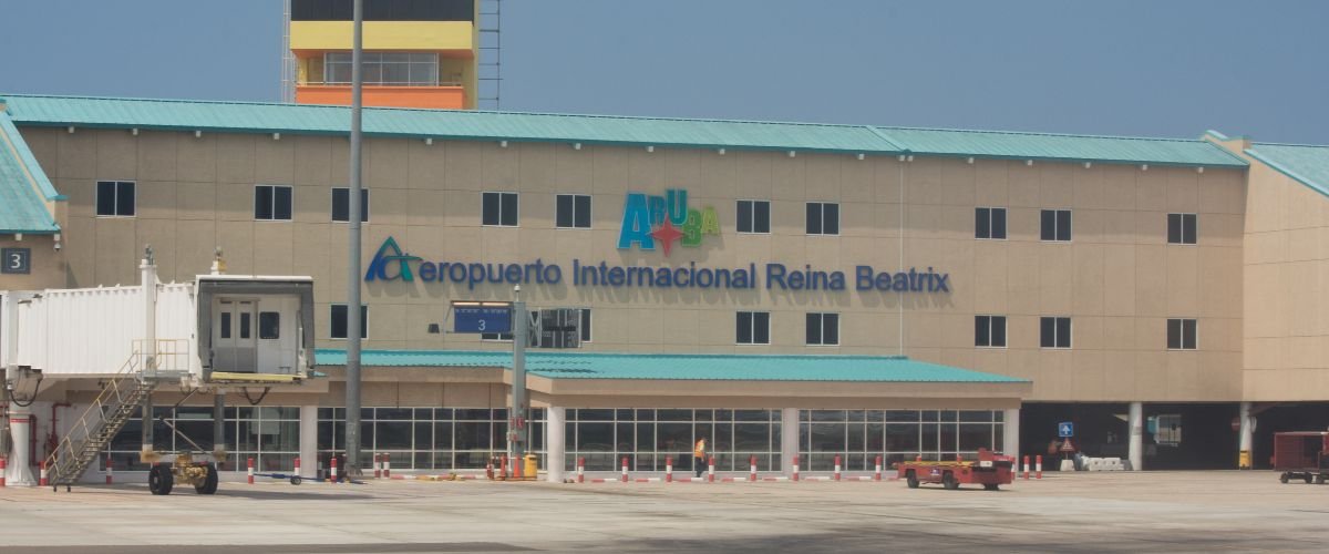 TUI fly AUA Terminal – Queen Beatrix Airport