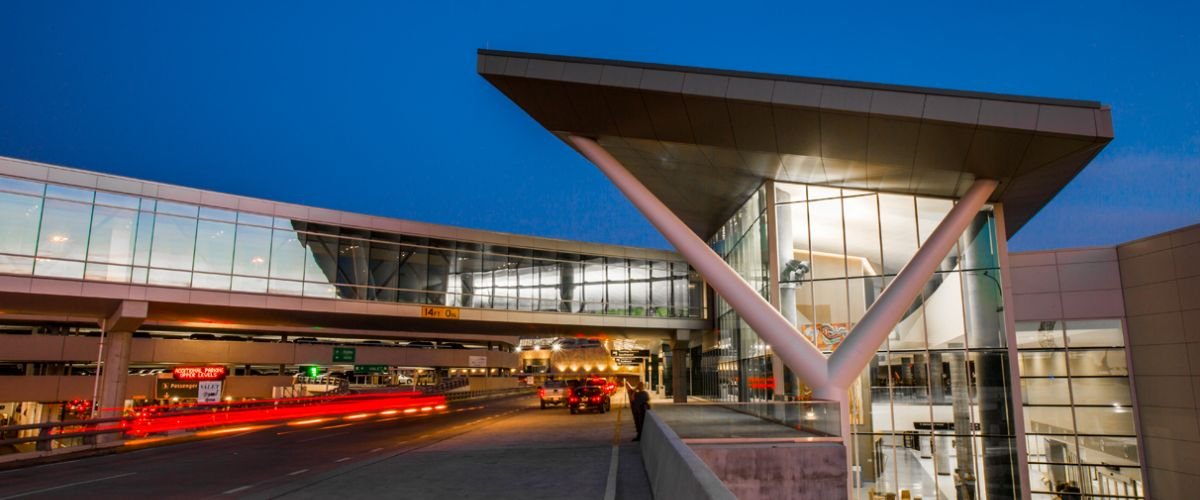 Frontier Airlines HOU Terminal – William P. Hobby Airport